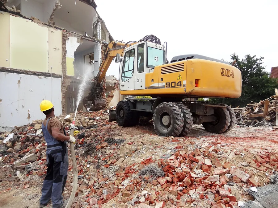 Construction and demolition waste concrete rubble for recycling